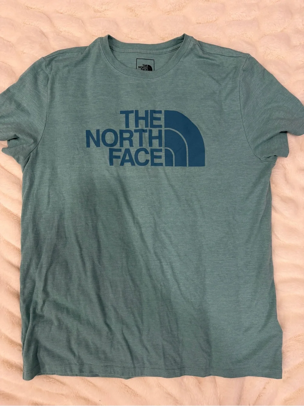 The North Face Short Sleeve Logo Tee *BUNDLE AND SAVE*